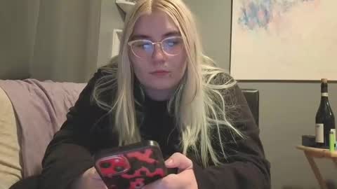 Selene online show from 03/19/26, 01:20