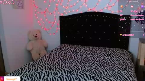 Snapshot of seleneg chatting on 09/12/25, 03:17 Selene G online show from 09/12/25, 03:17