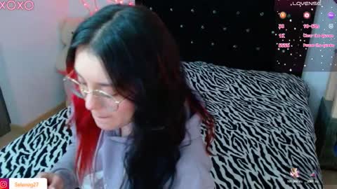 Snapshot of seleneg chatting on 09/16/25, 06:03 Selene G online show from 09/16/25, 06:03