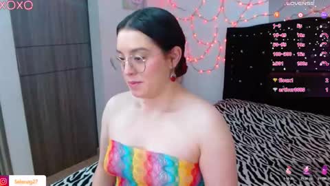 Snapshot of seleneg chatting on 09/17/25, 05:31 Selene G online show from 09/17/25, 05:31