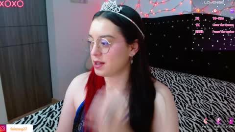 Snapshot of seleneg chatting on 09/27/25, 05:12 Selene G online show from 09/27/25, 05:12