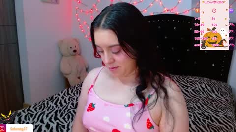 Snapshot of seleneg chatting on 10/07/25, 04:53 Selene G online show from 10/07/25, 04:53