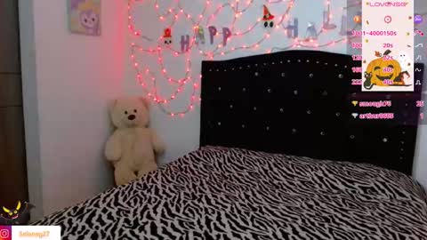 Snapshot of seleneg chatting on 10/18/25, 02:58 Selene G online show from 10/18/25, 02:58