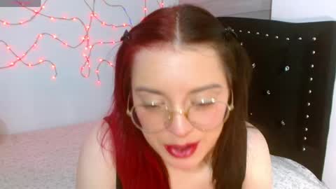 Selene G  online show from 04/10/26, 05:01