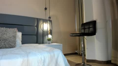 Selene Lujan online show from 12/16/25, 11:48