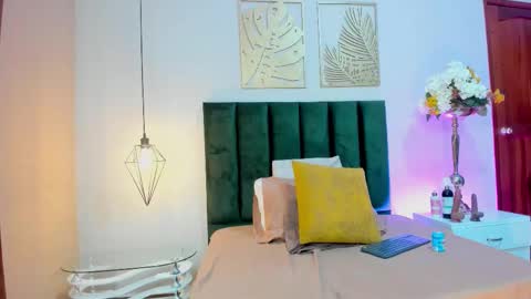 Selene Lujan online show from 02/21/26, 12:17