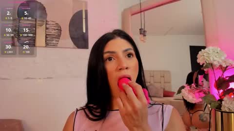 Selene online show from 09/30/25, 11:37