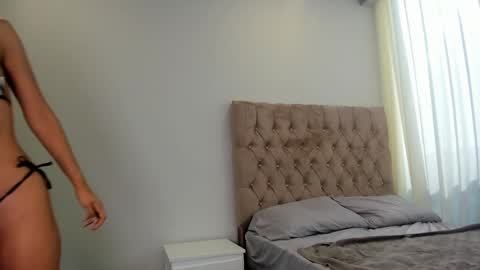 Selene online show from 09/10/25, 01:00