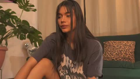 Snapshot of selenevaughan chatting on 05/31/26, 03:15 Selene online show from 05/31/26, 03:15