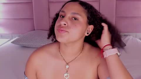 Snapshot of selenevoon chatting on 10/02/25, 04:36 SeleneVoon online show from 10/02/25, 04:36