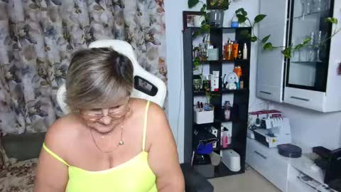 Selenna online show from 12/08/24, 01:56