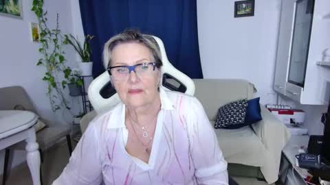 Selenna online show from 03/29/26, 06:19