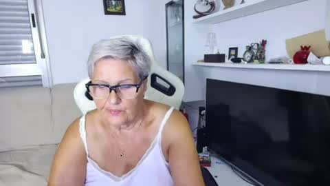 Selenna online show from 07/01/26, 05:23