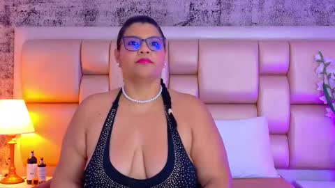 Selenna Cooper online show from 03/01/26, 11:56