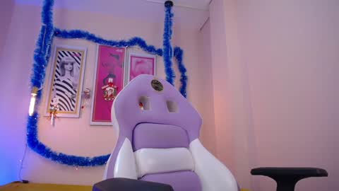 Mayte online show from 12/20/24, 05:29