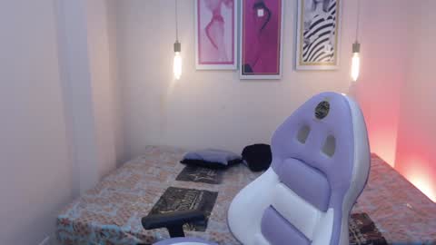 Mayte online show from 02/06/25, 01:21