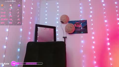 Selen online show from 11/28/25, 10:40