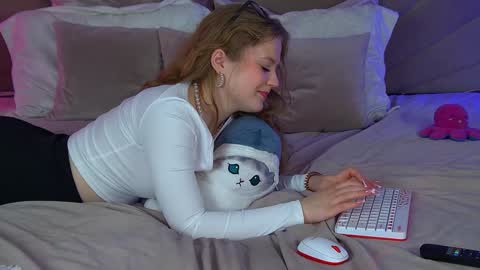 SelinSwarovski online show from 02/02/25, 01:55