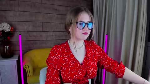 SelinSwarovski online show from 02/18/25, 02:27