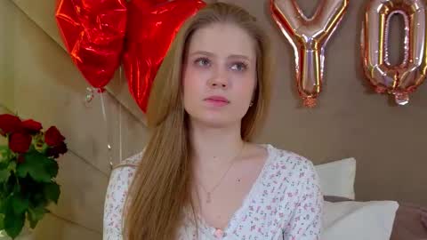 SelinSwarovski online show from 02/18/26, 07:54