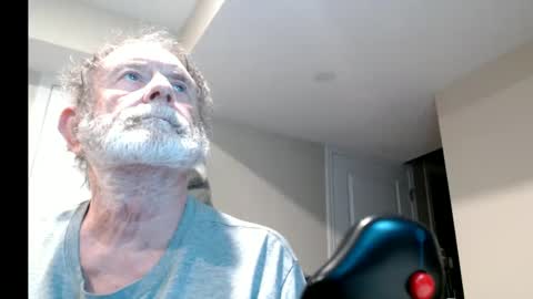 selkie2s online show from 09/15/25, 08:14