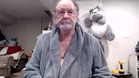 selkie2s online show from 04/24/26, 06:43