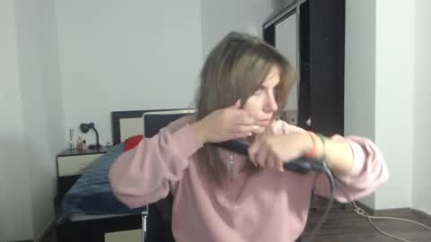 sellena_angels online show from 02/19/25, 04:11