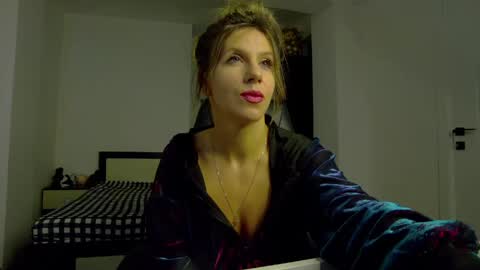 Snapshot of sellena_angels chatting on 04/22/26, 02:40 sellena_angels online show from 04/22/26, 02:40