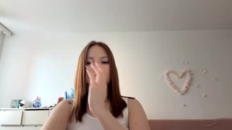 Lily online show from 05/16/26, 10:36