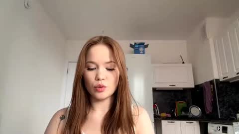 Snapshot of selmacalumag chatting on 07/20/26, 04:38 Lily online show from 07/20/26, 04:38