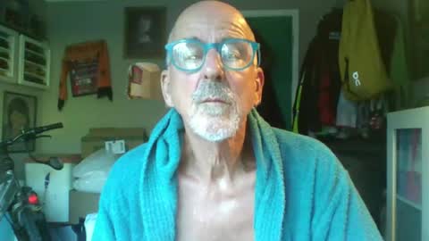 Snapshot of semajstretsa chatting on 06/08/26, 06:19 frederick online show from 06/08/26, 06:19