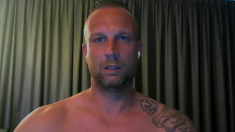 Snapshot of sence08 chatting on 06/05/26, 01:17 sence08 online show from 06/05/26, 01:17