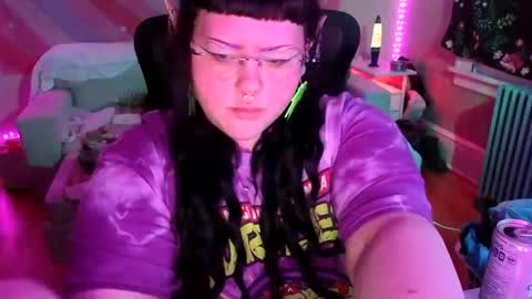 Goddess Ember online show from 10/28/25, 06:39