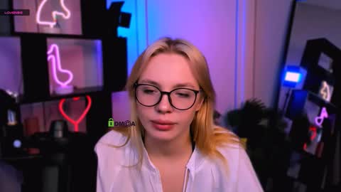 Sendi online show from 11/26/25, 12:17