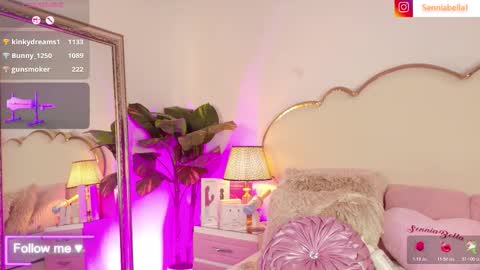 Sennia online show from 03/07/26, 03:09