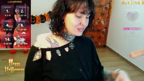 senorita_dakota online show from 10/17/25, 10:01