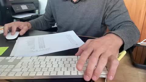 sens3439 online show from 10/14/25, 03:13