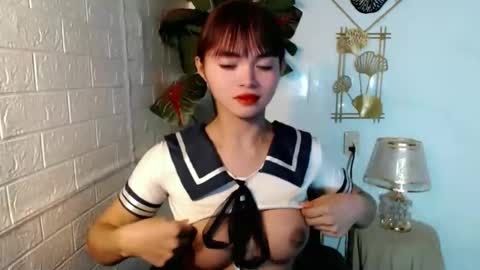 sensational_yeng online show from 04/18/26, 01:37