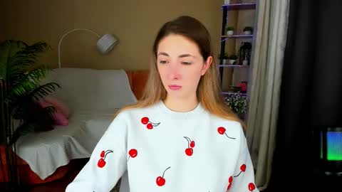 sensitiveheartt online show from 11/27/25, 08:33