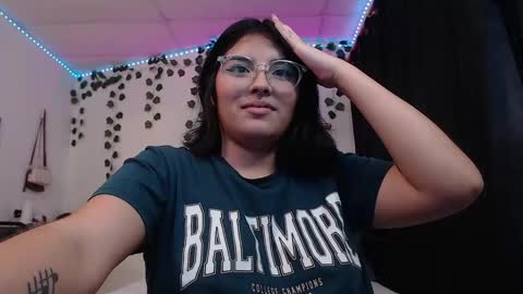 Snapshot of sensual_flame chatting on 02/16/25, 04:20 Camille and sophie online show from 02/16/25, 04:20