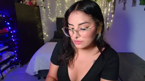 Camille and sophie online show from 12/19/25, 11:45