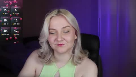 Ilona online show from 10/27/25, 07:40