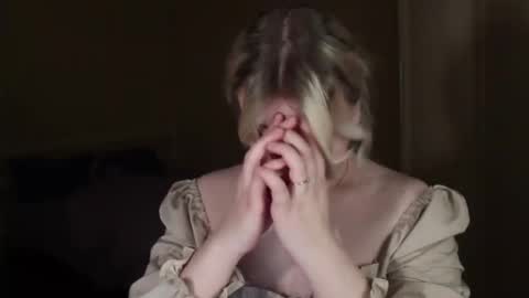 Ilona online show from 02/24/26, 11:25