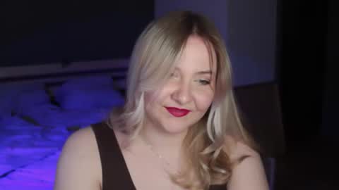 Snapshot of sensual_girrrl chatting on 05/19/26, 01:56 Ilona online show from 05/19/26, 01:56