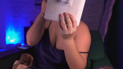 Jasmine online show from 01/17/25, 07:51