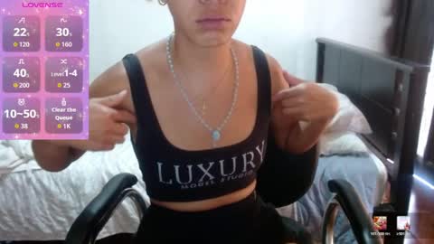 Snapshot of sensual_natalie chatting on 05/27/26, 09:34 sensual_natalie online show from 05/27/26, 09:34