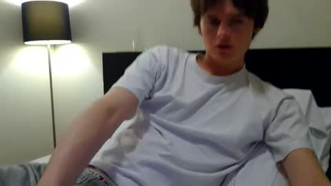 Snapshot of sensualalien chatting on 01/14/26, 12:38 Cam online show from 01/14/26, 12:38