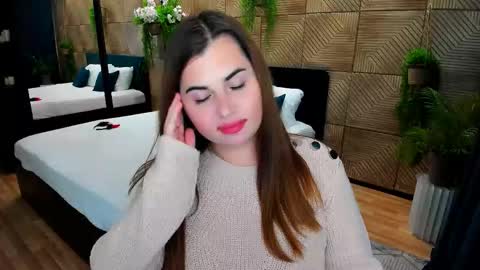 Snapshot of sensualcharisma chatting on 09/30/25, 10:09 Becca online show from 09/30/25, 10:09