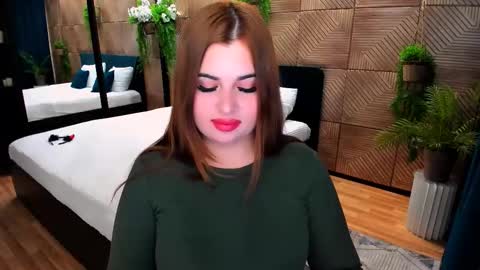 Snapshot of sensualcharisma chatting on 10/23/25, 01:49 Becca online show from 10/23/25, 01:49