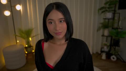 Maria- OF sensual bee online show from 12/25/24, 01:53